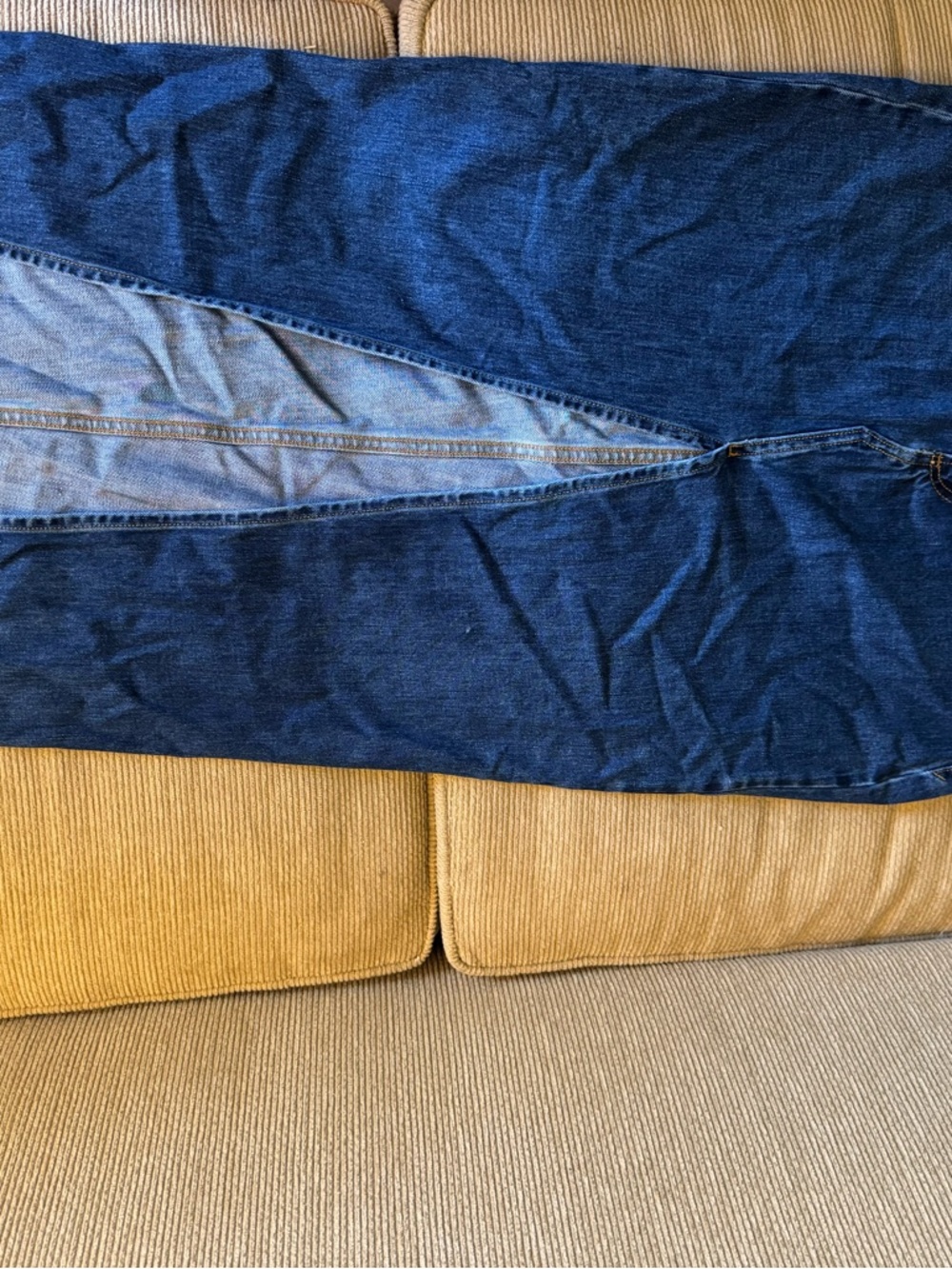 Sneak Peek Straight-Leg Denim Jean skirt in Dark Blue